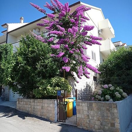 Apartments And Rooms Zvjezdana Hvar Town Exterior photo